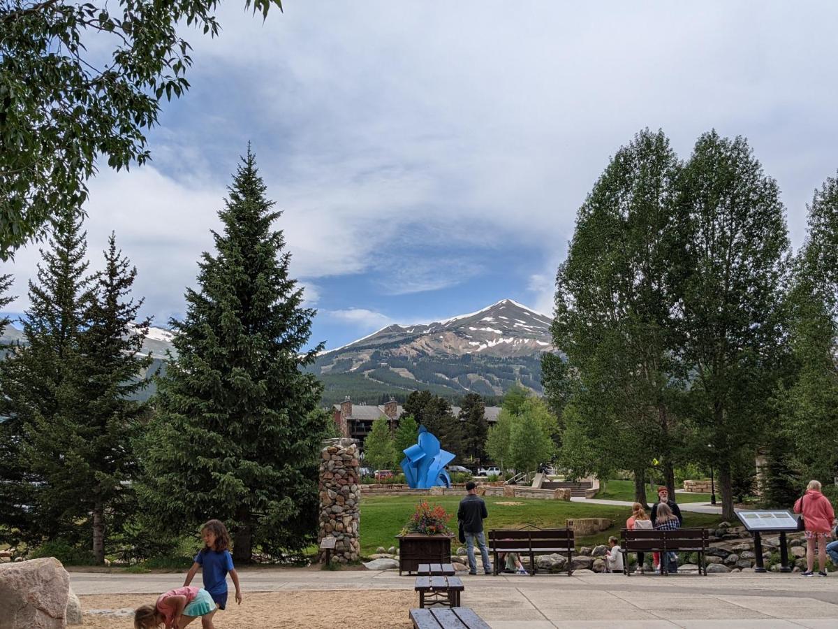 Main Street Breck, Walk Everywhere! ブリッケンリッジ エクステリア 写真